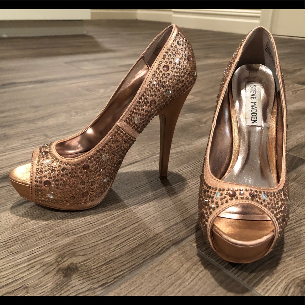 Sexy Steve Madden heels